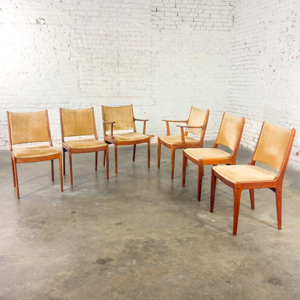 Mid-20th Century Scandinavian Modern Set of 6 Teak Dining Chairs by Uldum Mobelfabrik Attributed to Johannes Andersen