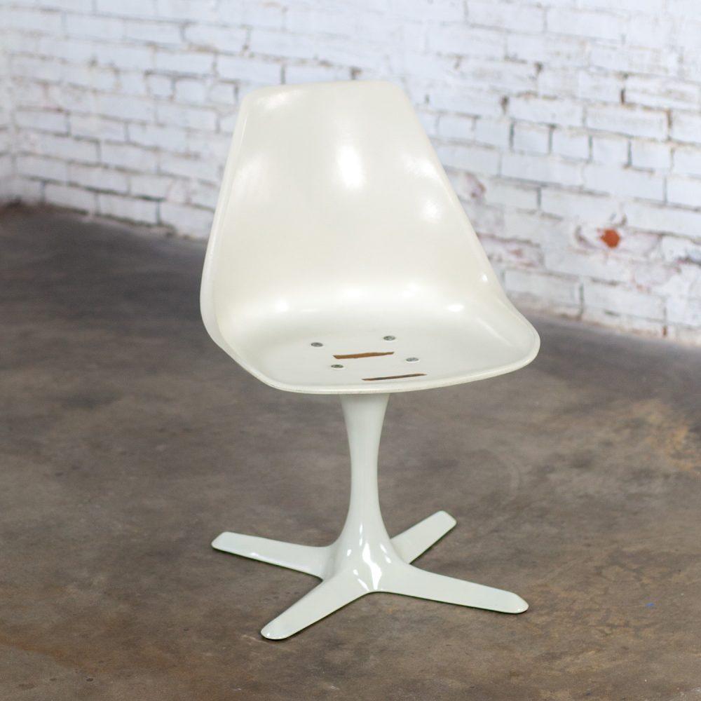 1 Mid-20th Century Mid Century Modern Tulip Side Chair White Shell & Black Cushions by Burke