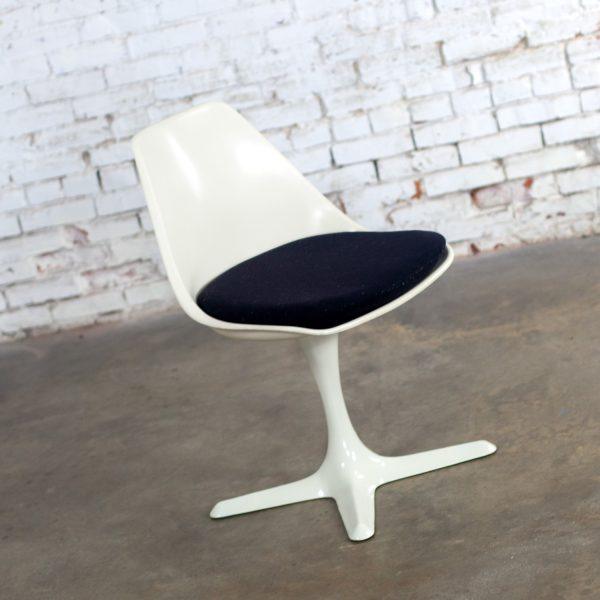 1 Mid-20th Century Mid Century Modern Tulip Side Chair White Shell & Black Cushions by Burke