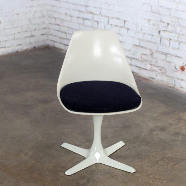1 Mid-20th Century Mid Century Modern Tulip Side Chair White Shell & Black Cushions by Burke