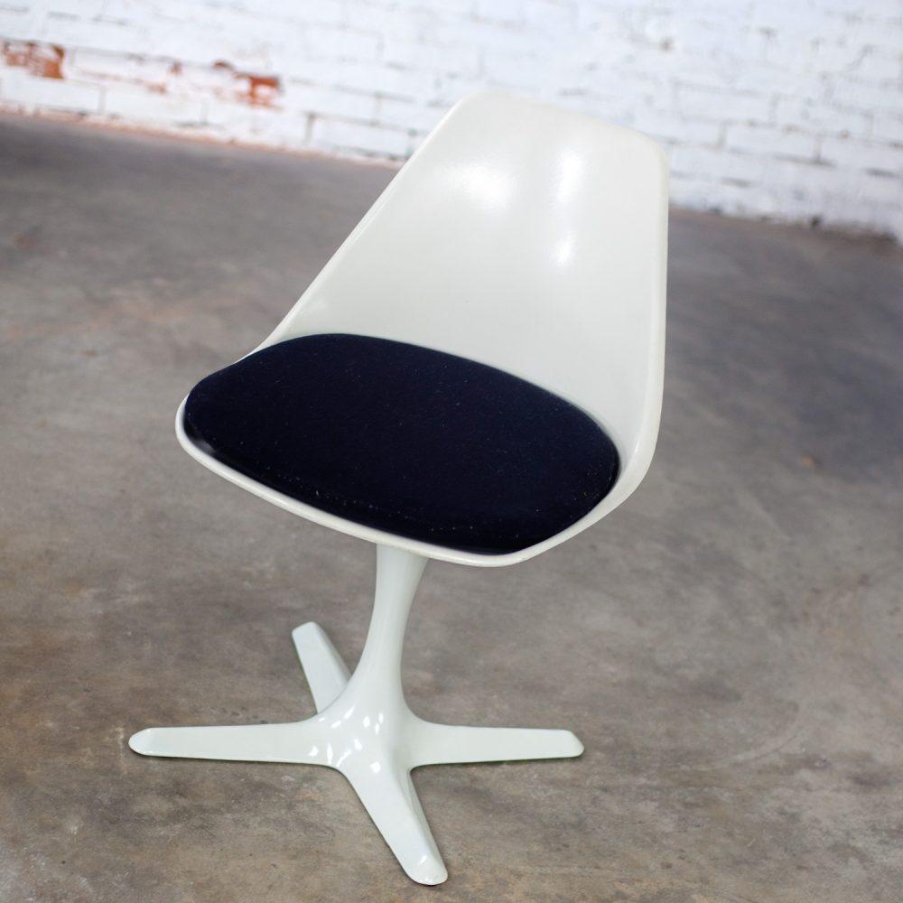 1 Mid-20th Century Mid Century Modern Tulip Side Chair White Shell & Black Cushions by Burke