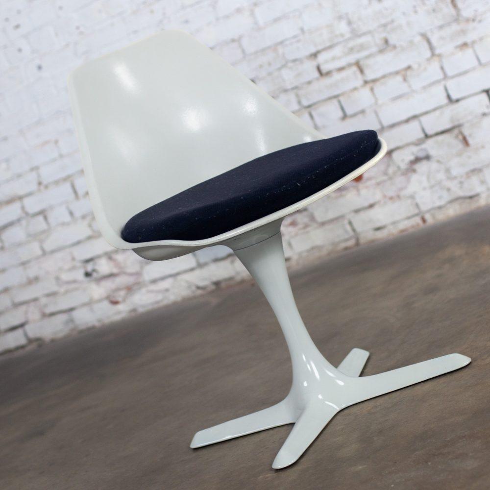1 Mid-20th Century Mid Century Modern Tulip Side Chair White Shell & Black Cushions by Burke