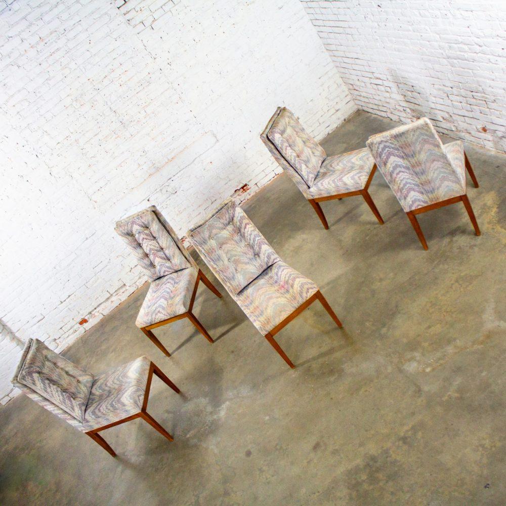 1970’s Modern Set of 5 Founders Furniture Patterns 23 Side or Dining Chairs w/Flame Stitch Fabric