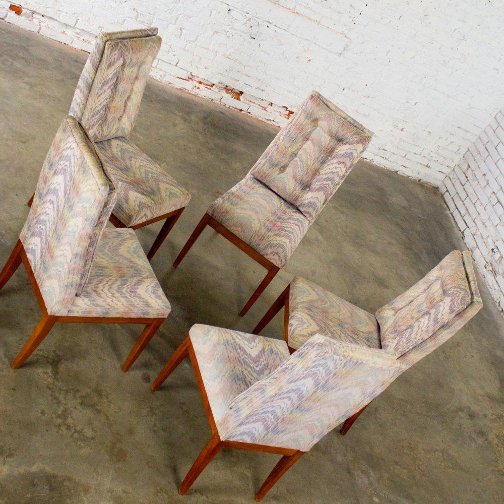1970’s Modern Set of 5 Founders Furniture Patterns 23 Side or Dining Chairs w/Flame Stitch Fabric