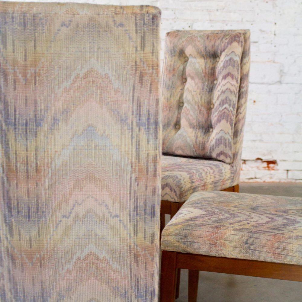 1970’s Modern Set of 5 Founders Furniture Patterns 23 Side or Dining Chairs w/Flame Stitch Fabric