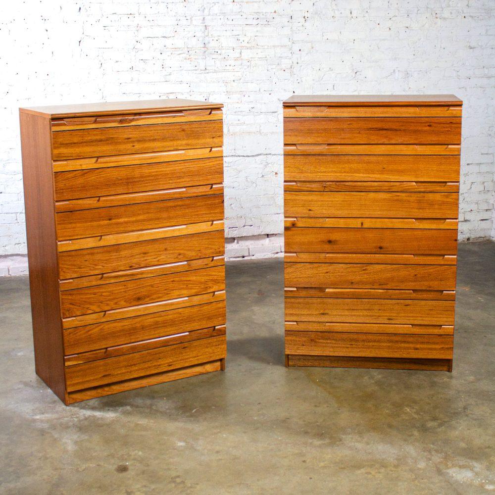 1950-1960 Mid-Century Modern Hardwood Chest of Drawers Made in Brazil by Singer a Pair