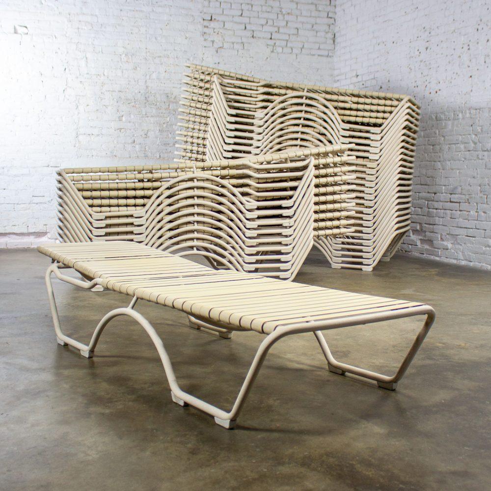 Late 20th Century Mid-Century Modern Set of 33 Tropitone Kahana Stackable Chaise Lounges w/Vinyl Straps & Aluminum Frame