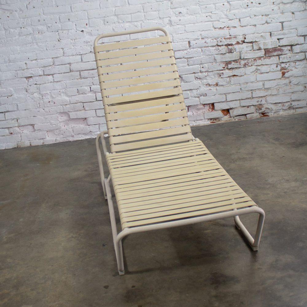 Late 20th Century Mid-Century Modern Tropitone Kahana Stackable Chaise Lounge w/Vinyl Straps & Aluminum Frame
