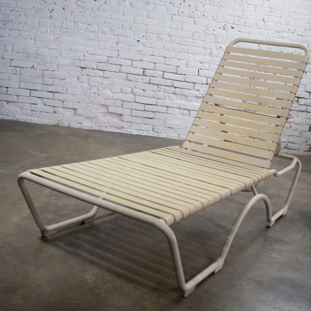 Late 20th Century Mid-Century Modern Tropitone Kahana Stackable Chaise Lounge w/Vinyl Straps & Aluminum Frame