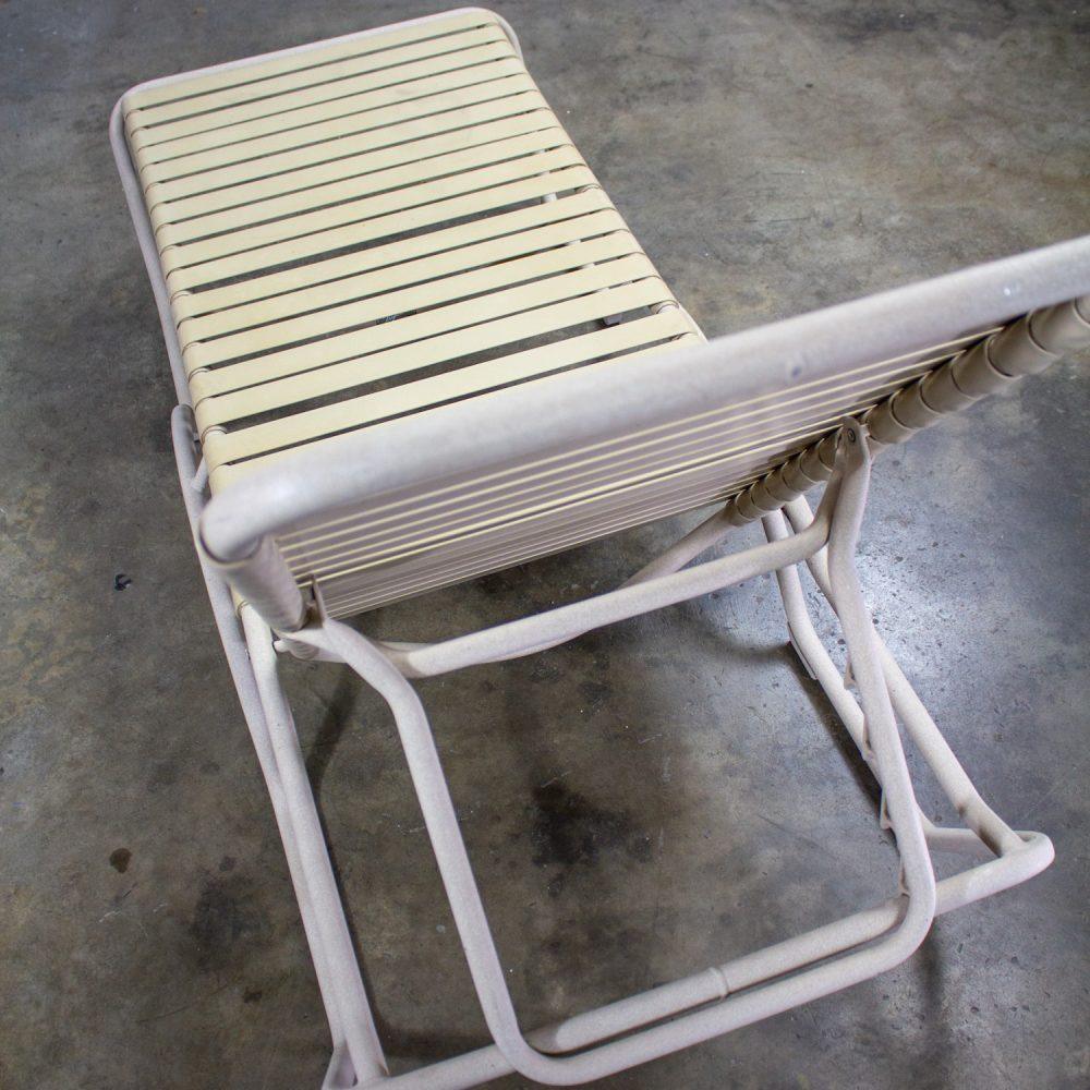 Late 20th Century Mid-Century Modern Tropitone Kahana Stackable Chaise Lounge w/Vinyl Straps & Aluminum Frame
