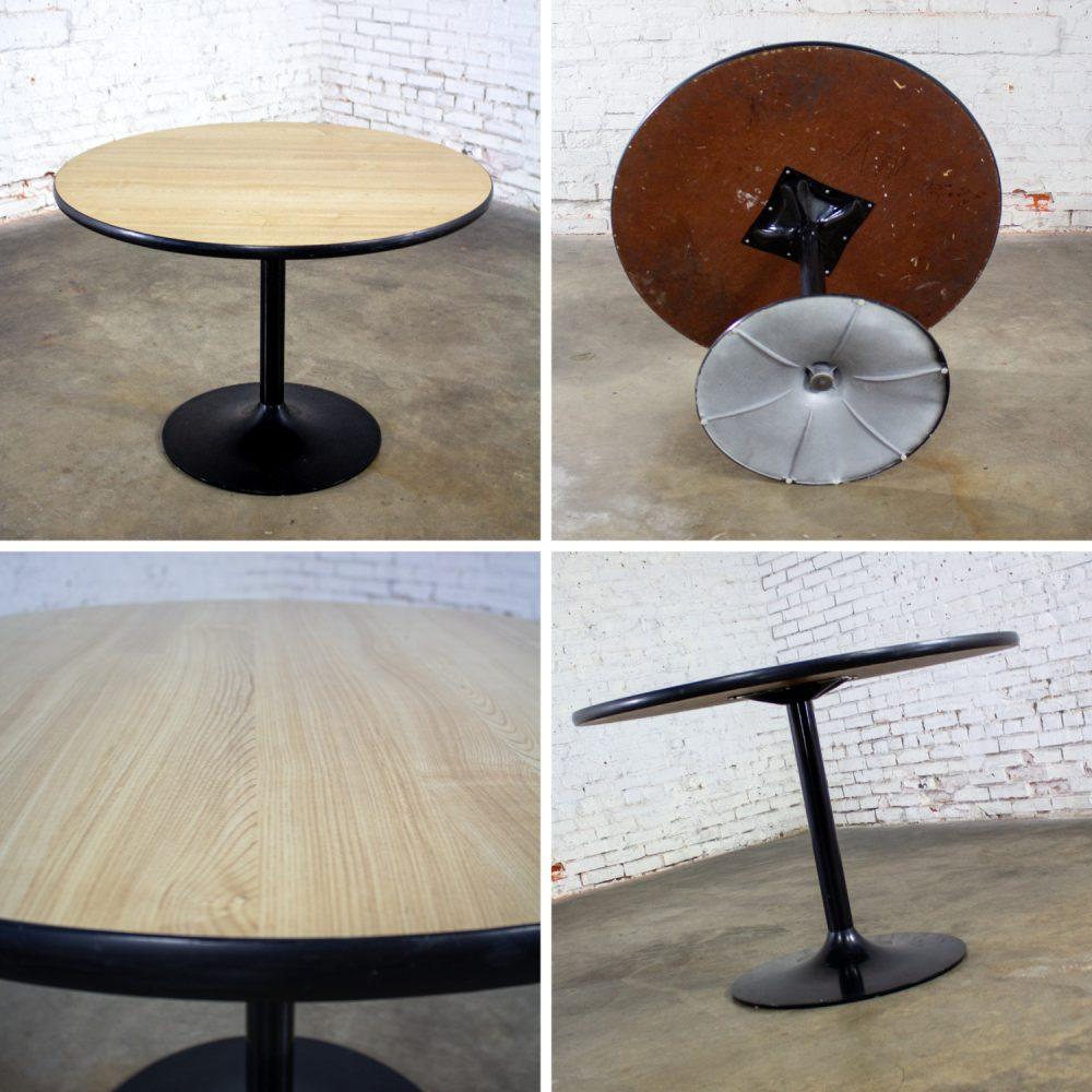 Mid-20th Century Mid-Century Modern Set of 4 Krueger Chairs & Tulip Style Base Table w/Faux Wood Top