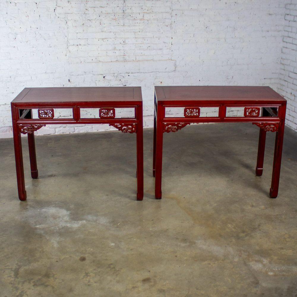 Early 19th to 20th Century Chinese Hongmu Pair of Alter or Console Tables or Center Table