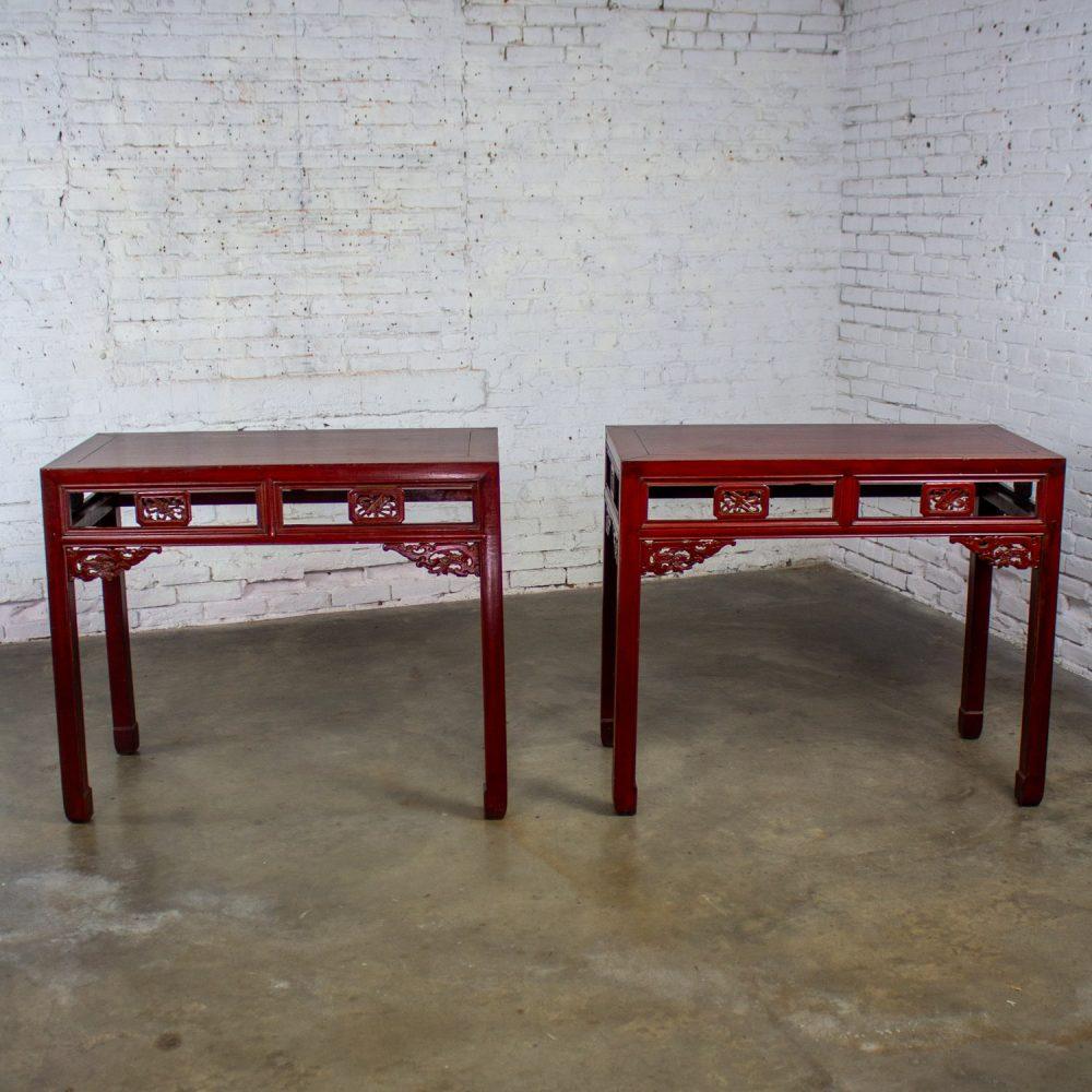 Early 19th to 20th Century Chinese Hongmu Pair of Alter or Console Tables or Center Table