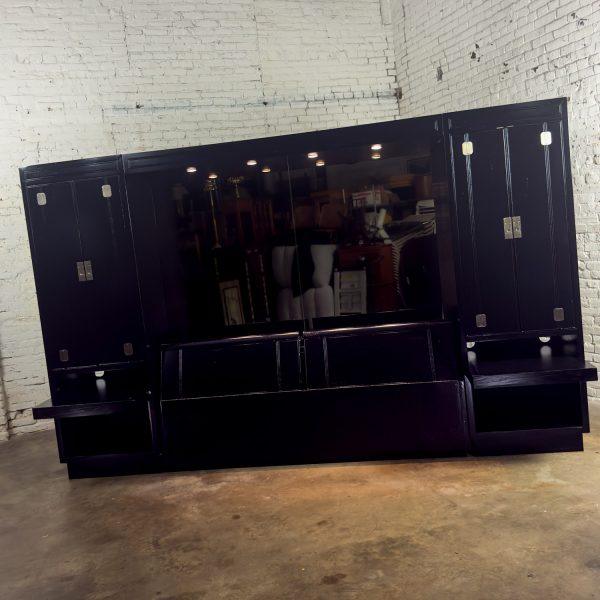 Late 20th Century Modern Campaign Henredon Black Lacquered Modular King Bed w/Side Cabinets & Back Mirror