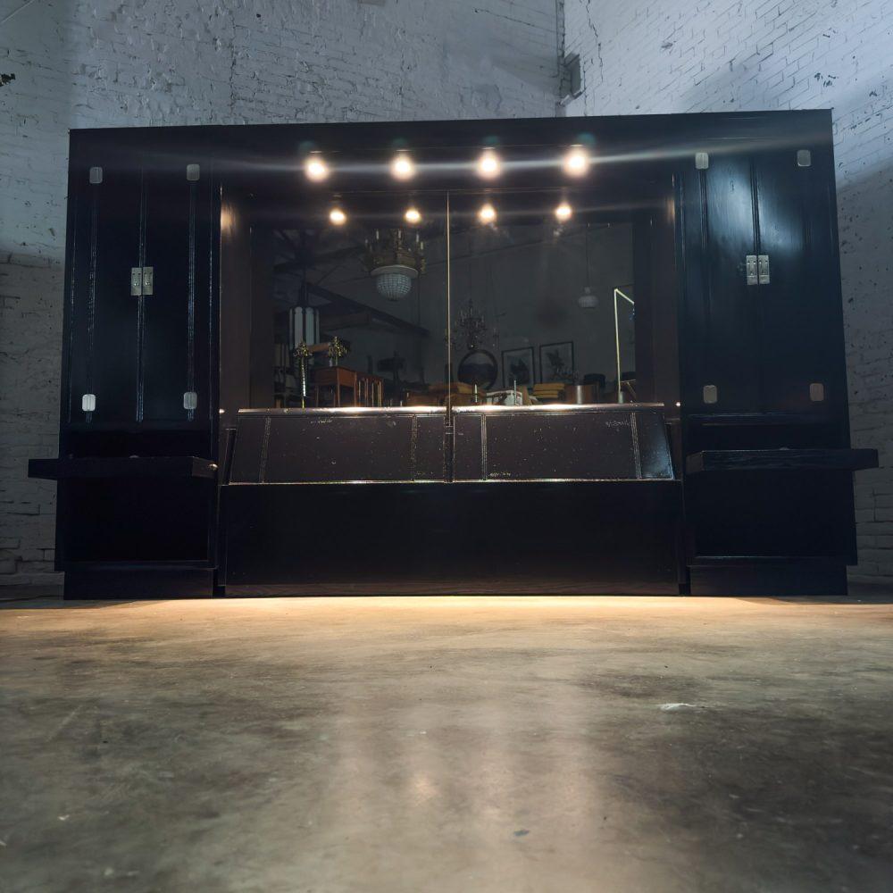 Late 20th Century Modern Campaign Henredon Black Lacquered Modular King Bed w/Side Cabinets & Back Mirror