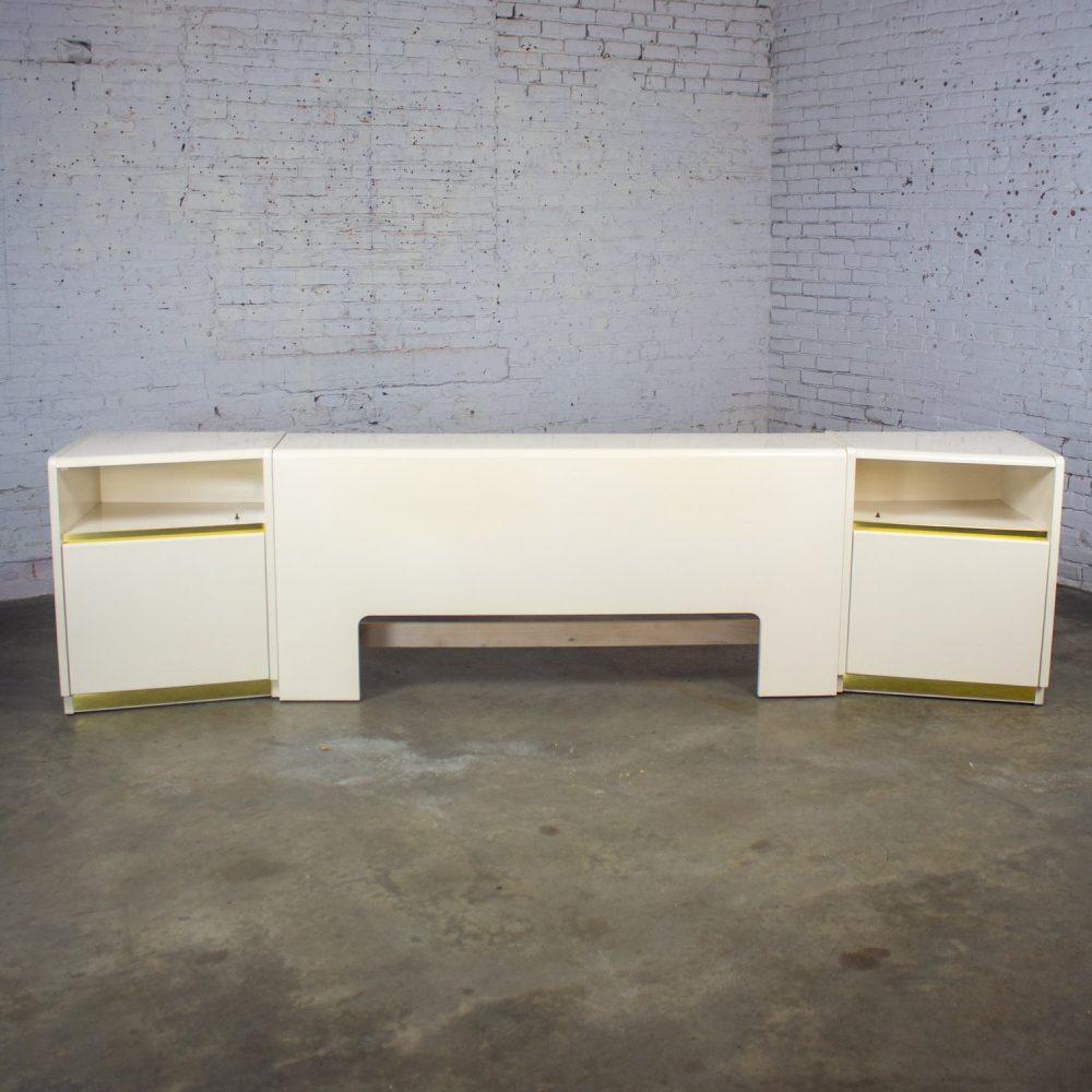 1990’s Modern to Postmodern Lane Furniture Queen Size Bed Headboard w/Nightstands White Lacquer & Brass