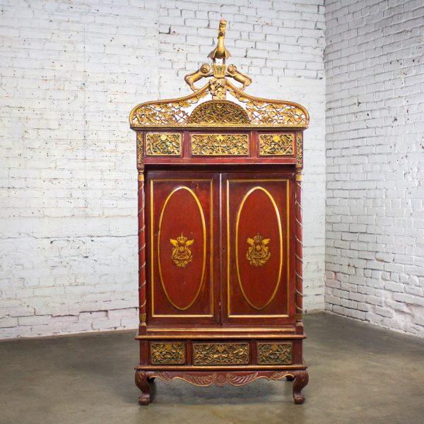 19th to Early 20th Century Indonesian Maduran Imperial Wedding or Jodang Dowry Chest for Groom