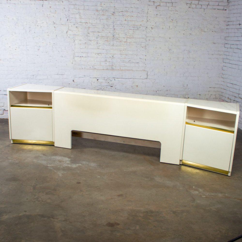 1990’s Modern to Postmodern Lane Furniture Queen Size Bed Headboard w/Nightstands White Lacquer & Brass