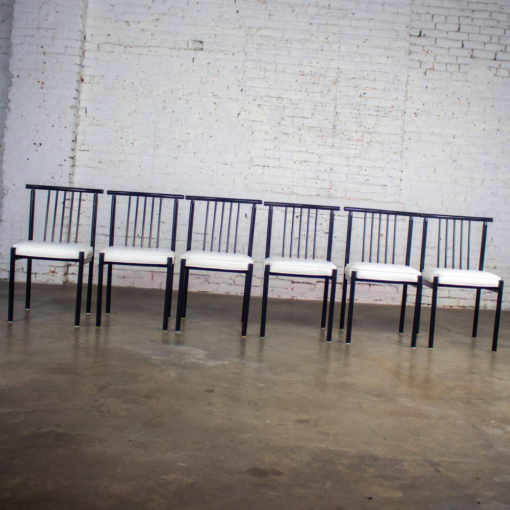 Mid to Late 20th Century MCM to Modern Set of 6 Dining Chairs w/Black Steel Frames & White Vinyl Seats