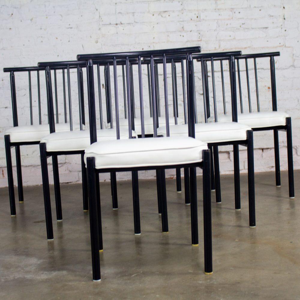 Mid to Late 20th Century MCM to Modern Set of 6 Dining Chairs w/Black Steel Frames & White Vinyl Seats
