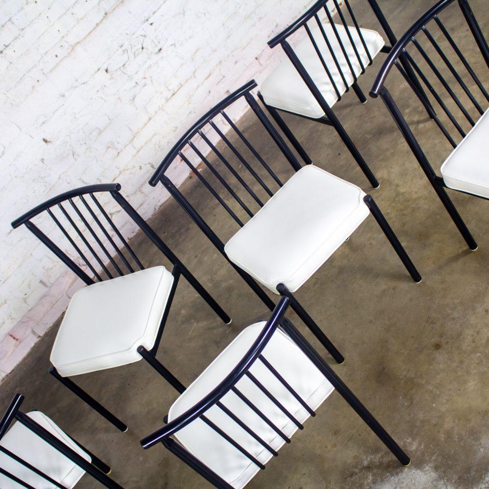 Mid to Late 20th Century MCM to Modern Set of 6 Dining Chairs w/Black Steel Frames & White Vinyl Seats