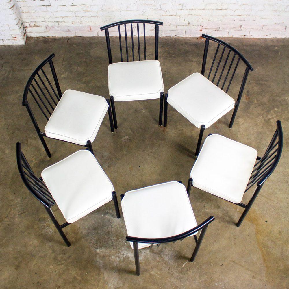 Mid to Late 20th Century MCM to Modern Set of 6 Dining Chairs w/Black Steel Frames & White Vinyl Seats