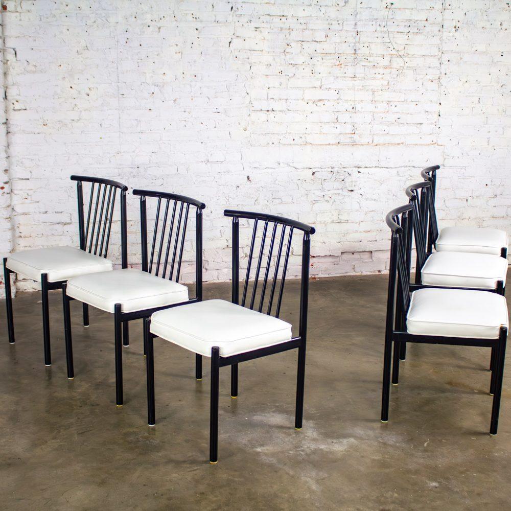 Mid to Late 20th Century MCM to Modern Set of 6 Dining Chairs w/Black Steel Frames & White Vinyl Seats