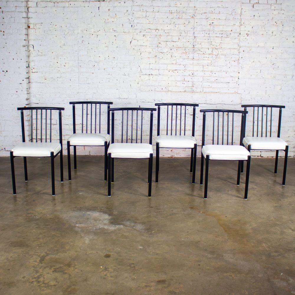 Mid to Late 20th Century MCM to Modern Set of 6 Dining Chairs w/Black Steel Frames & White Vinyl Seats