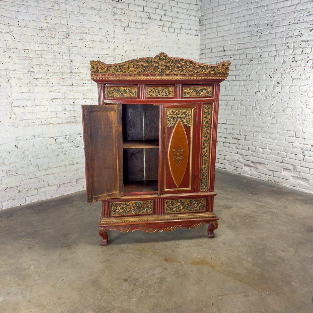 19th to Early 20th Century Indonesian Maduran Imperial Wedding or Jodang Dowry Chest for Bride