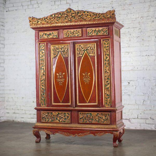 19th to Early 20th Century Indonesian Maduran Imperial Wedding or Jodang Dowry Chest for Bride