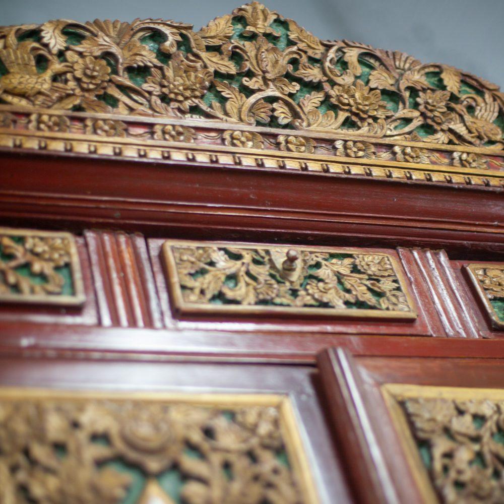 19th to Early 20th Century Indonesian Maduran Imperial Wedding or Jodang Dowry Chest for Bride