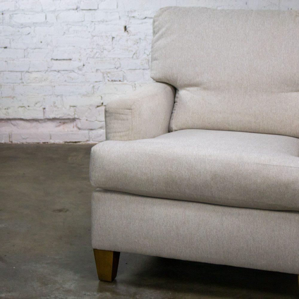 Early 21st Century Modern Lloyd Club or Accent Chair by Flexsteel Upholstered w/Beige Tweed Fabric