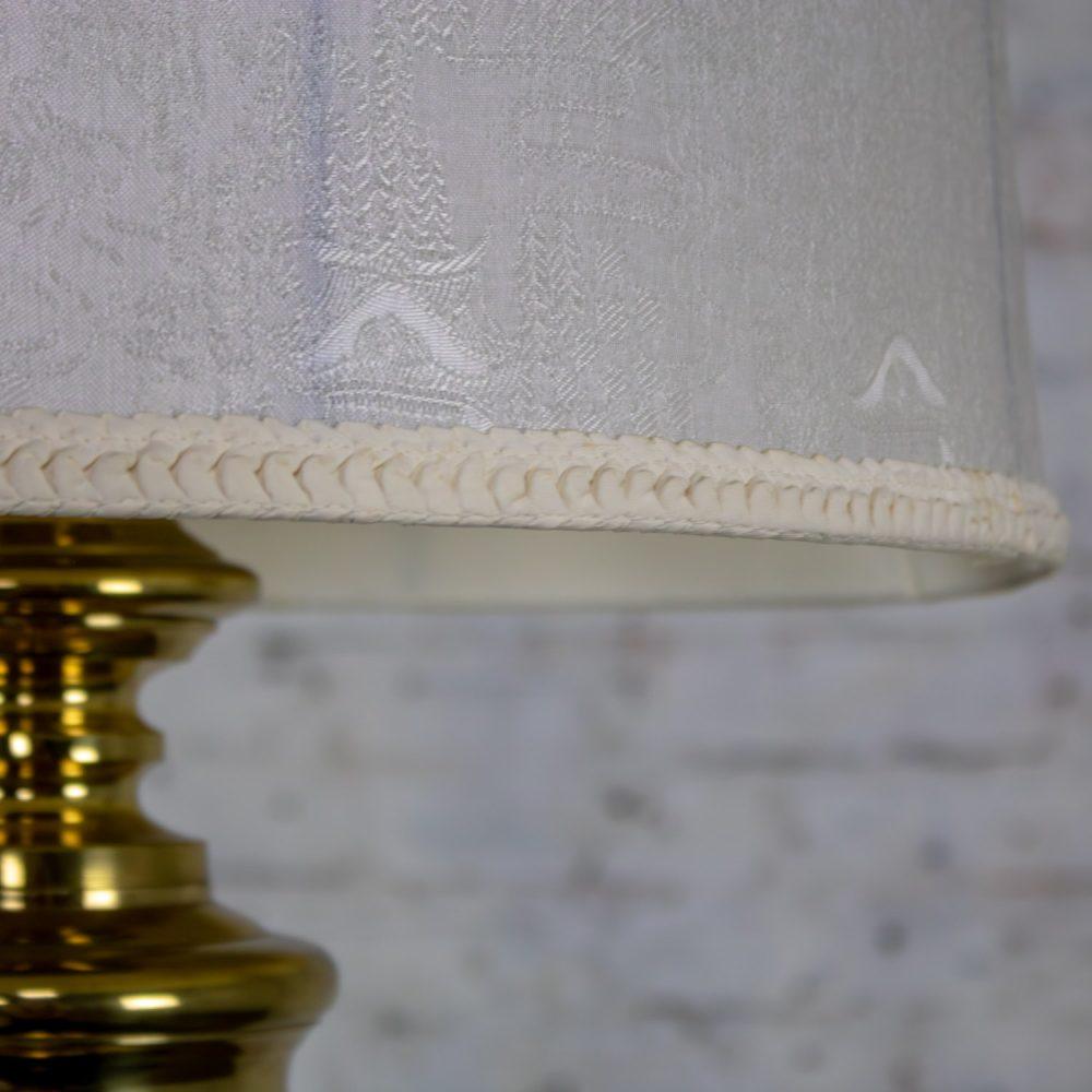 Mid-20th Century Chinoiserie Hollywood Regency Table Lamp Cast Brass w/Damask Fabric Shade