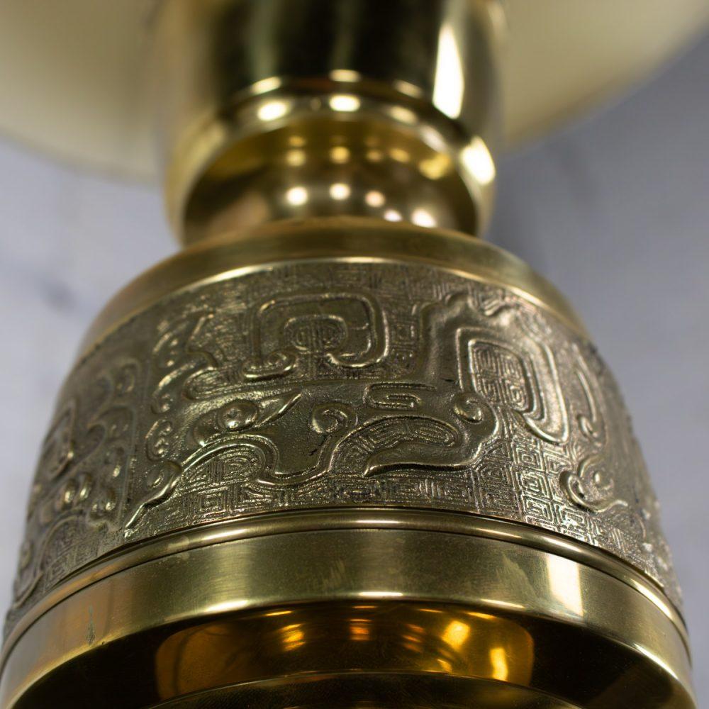 Mid-20th Century Chinoiserie Hollywood Regency Table Lamp Cast Brass w/Damask Fabric Shade