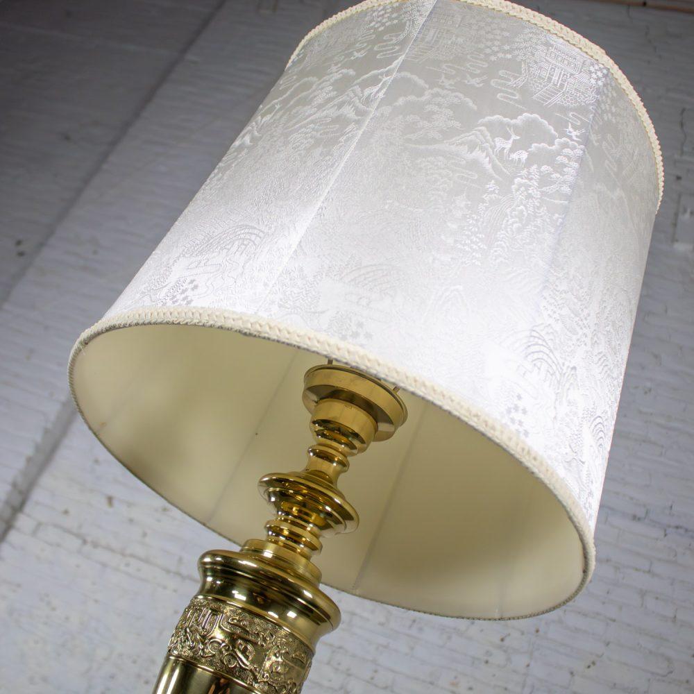 Mid-20th Century Chinoiserie Hollywood Regency Table Lamp Cast Brass w/Damask Fabric Shade
