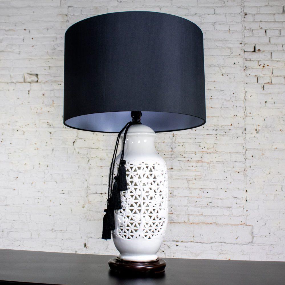 Lamp Size: - O/A Adjustable Height: 33-38 Inches - Height to top of Adjustable Harp: 31-36 Inches - Height to top of Socket: 21.5 Inches - Body Size:18H x 7.5W Inches - Base Size: 1.25H x 7.5W Inches - Weight: 8.99 Pounds