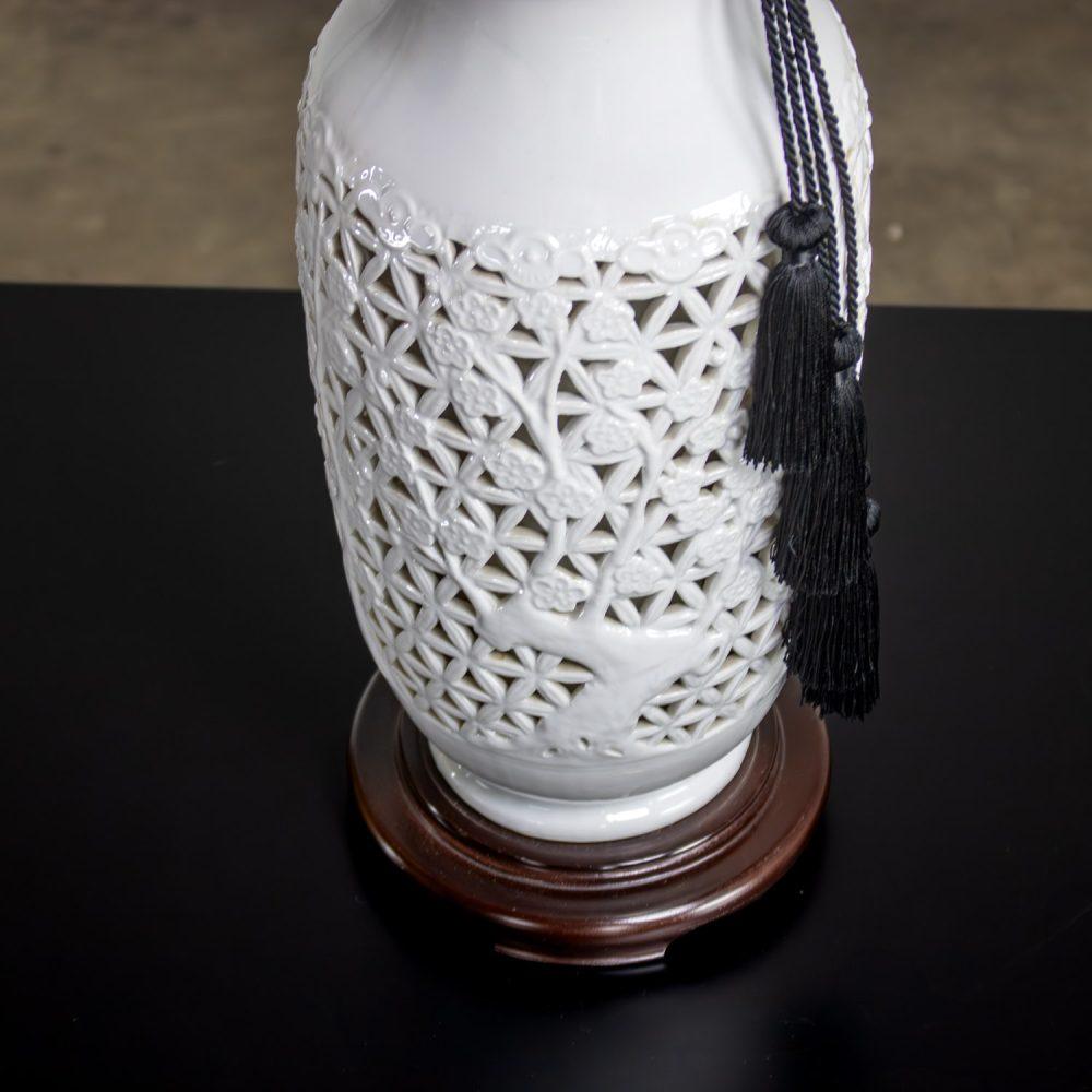 Lamp Size: - O/A Adjustable Height: 33-38 Inches - Height to top of Adjustable Harp: 31-36 Inches - Height to top of Socket: 21.5 Inches - Body Size:18H x 7.5W Inches - Base Size: 1.25H x 7.5W Inches - Weight: 8.99 Pounds