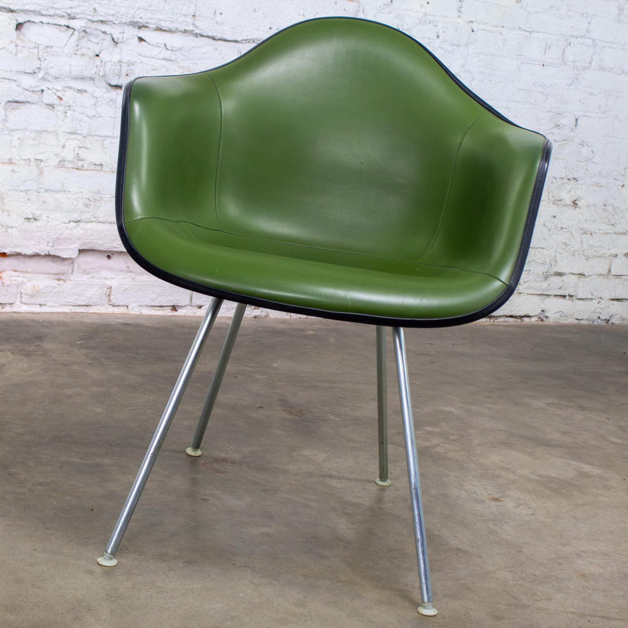 1971 MCM Eames Herman Miller Molded Fiberglass Shell Armchair Upholstered Green Naugahyde Galvanized H Base