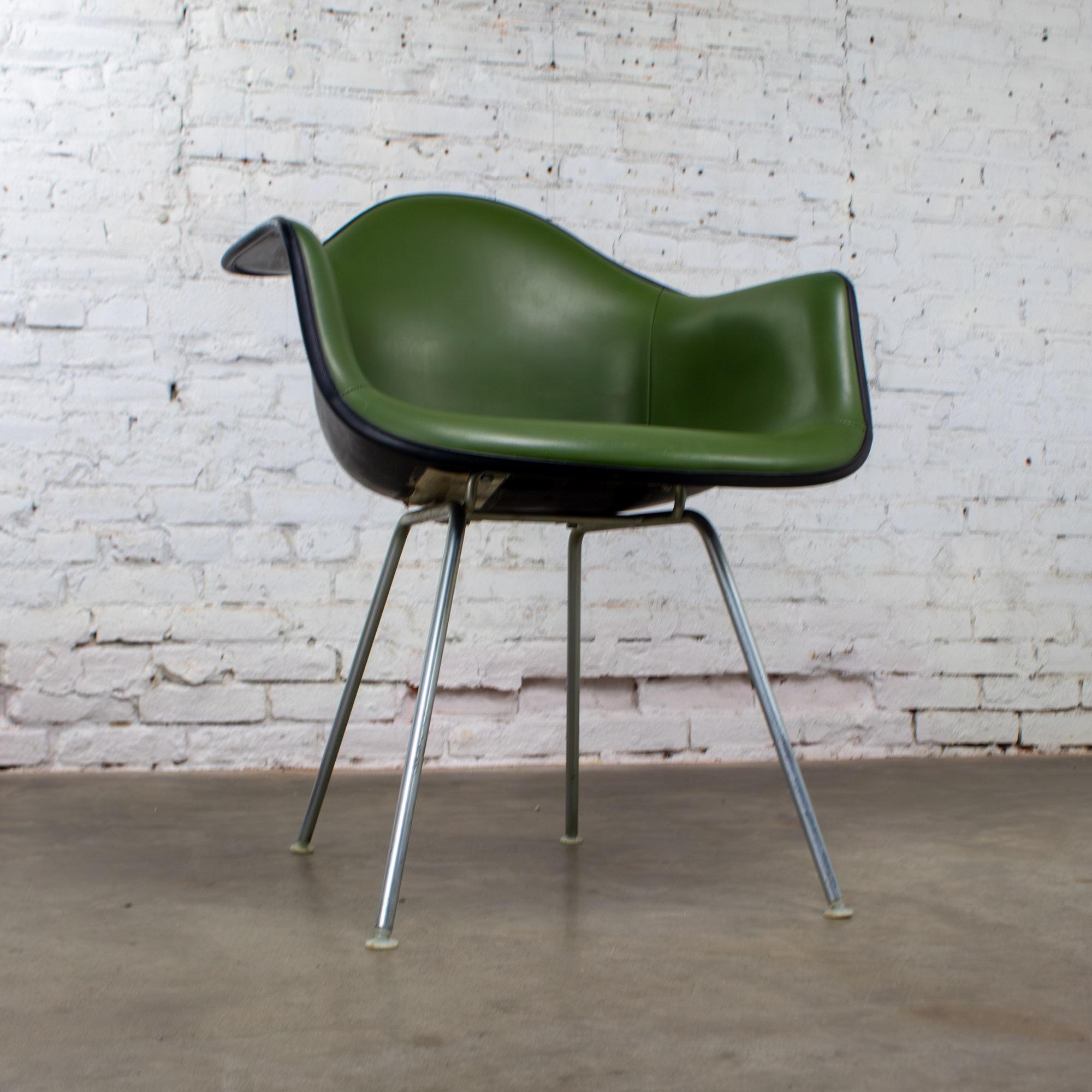 1971 MCM Eames Herman Miller Molded Fiberglass Shell Armchair Upholstered Green Naugahyde Galvanized H Base