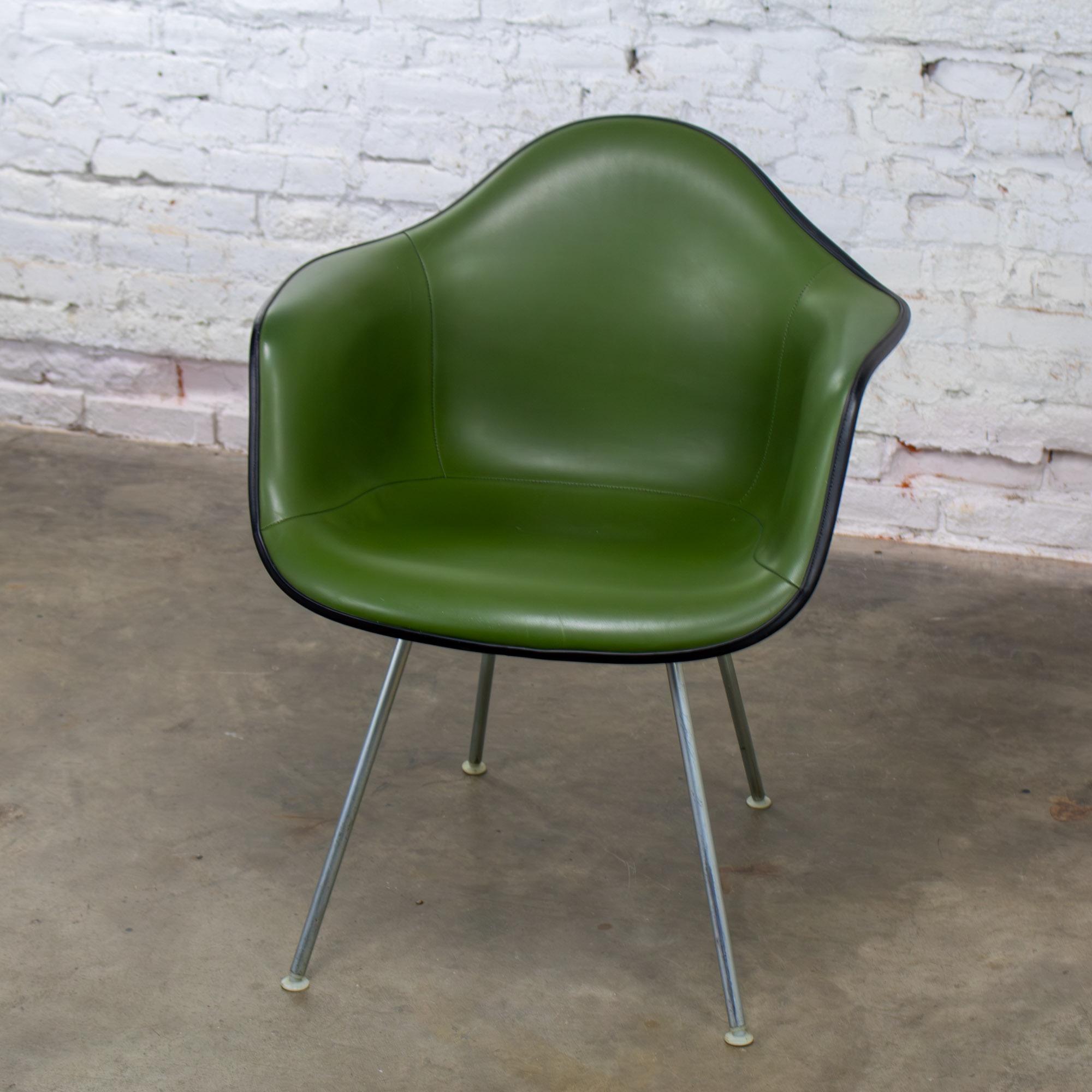1971 MCM Eames Herman Miller Molded Fiberglass Shell Armchair Upholstered Green Naugahyde Galvanized H Base