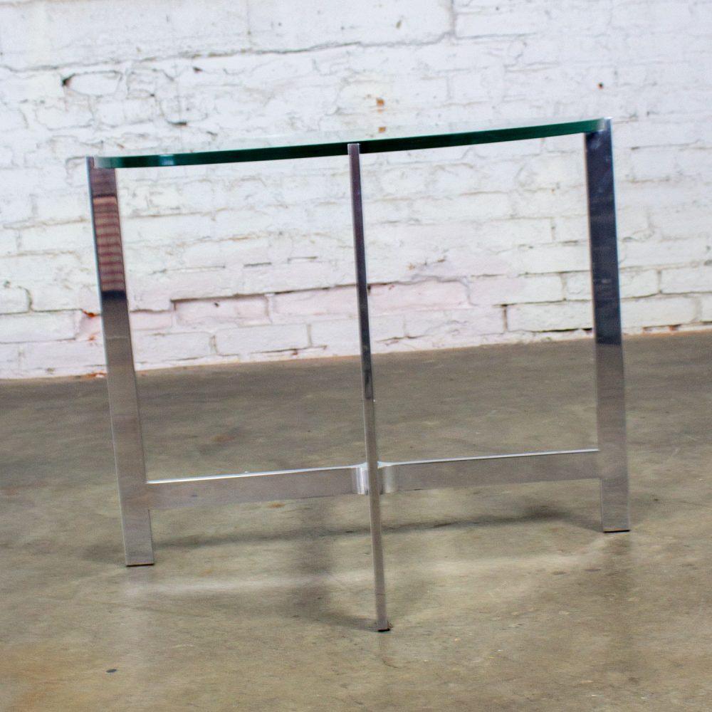 Mid to Late 20th Century MCM to Modern End or Side Table Polished Solid Aluminum Base & Round Glass Top