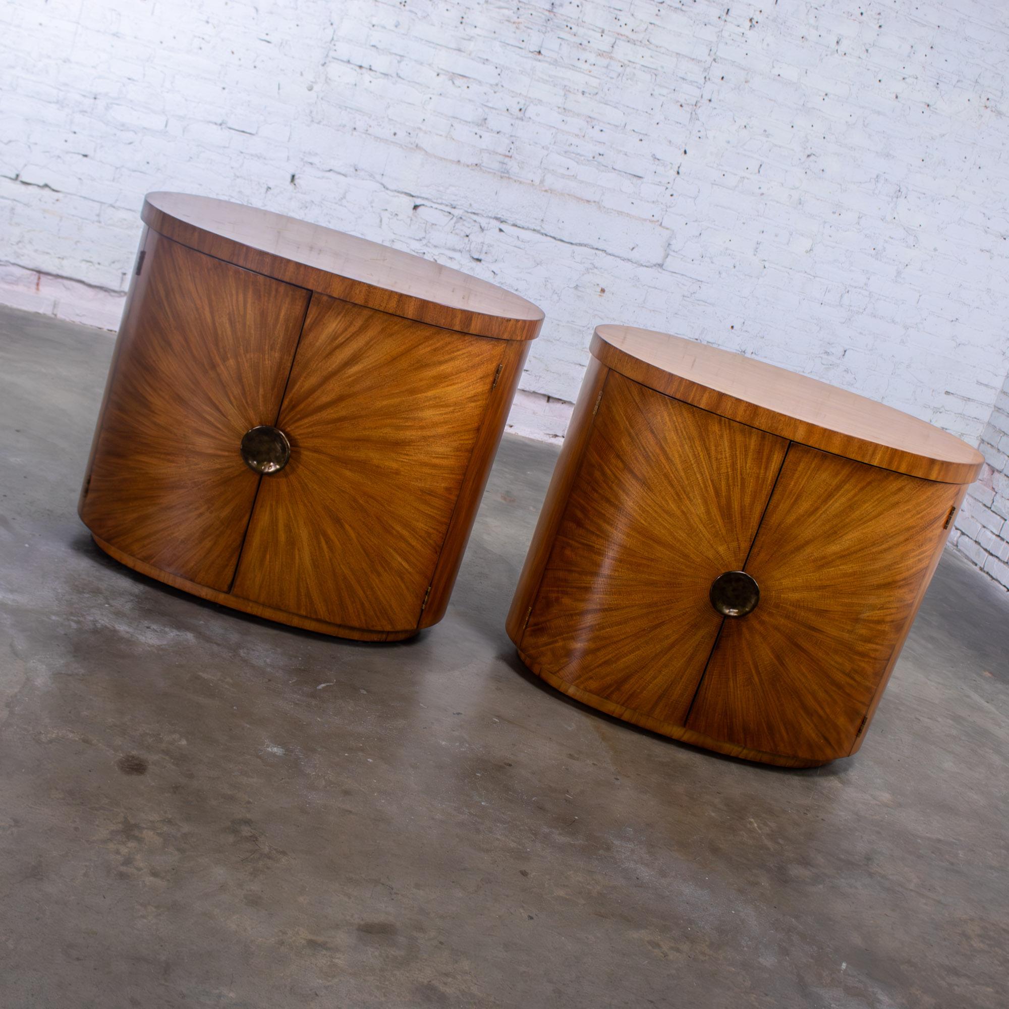 Late 20th Century Modern to Art Deco Revival Pair Arbus Oval Nightstands or End Tables 6000 Series by Henredon