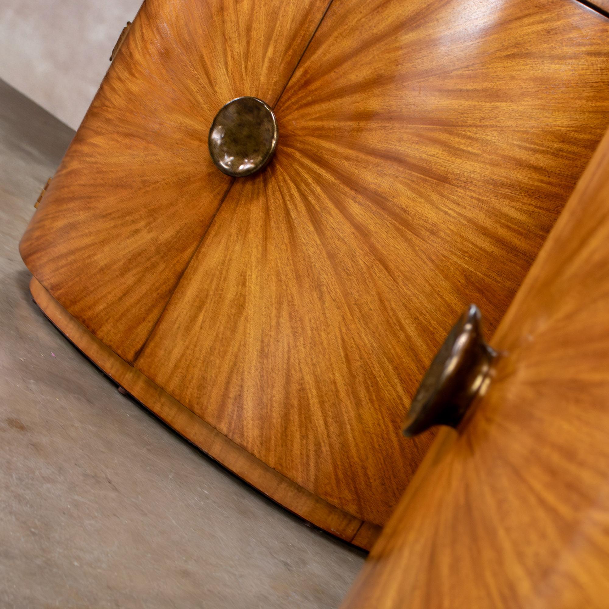 Late 20th Century Modern to Art Deco Revival Pair Arbus Oval Nightstands or End Tables 6000 Series by Henredon