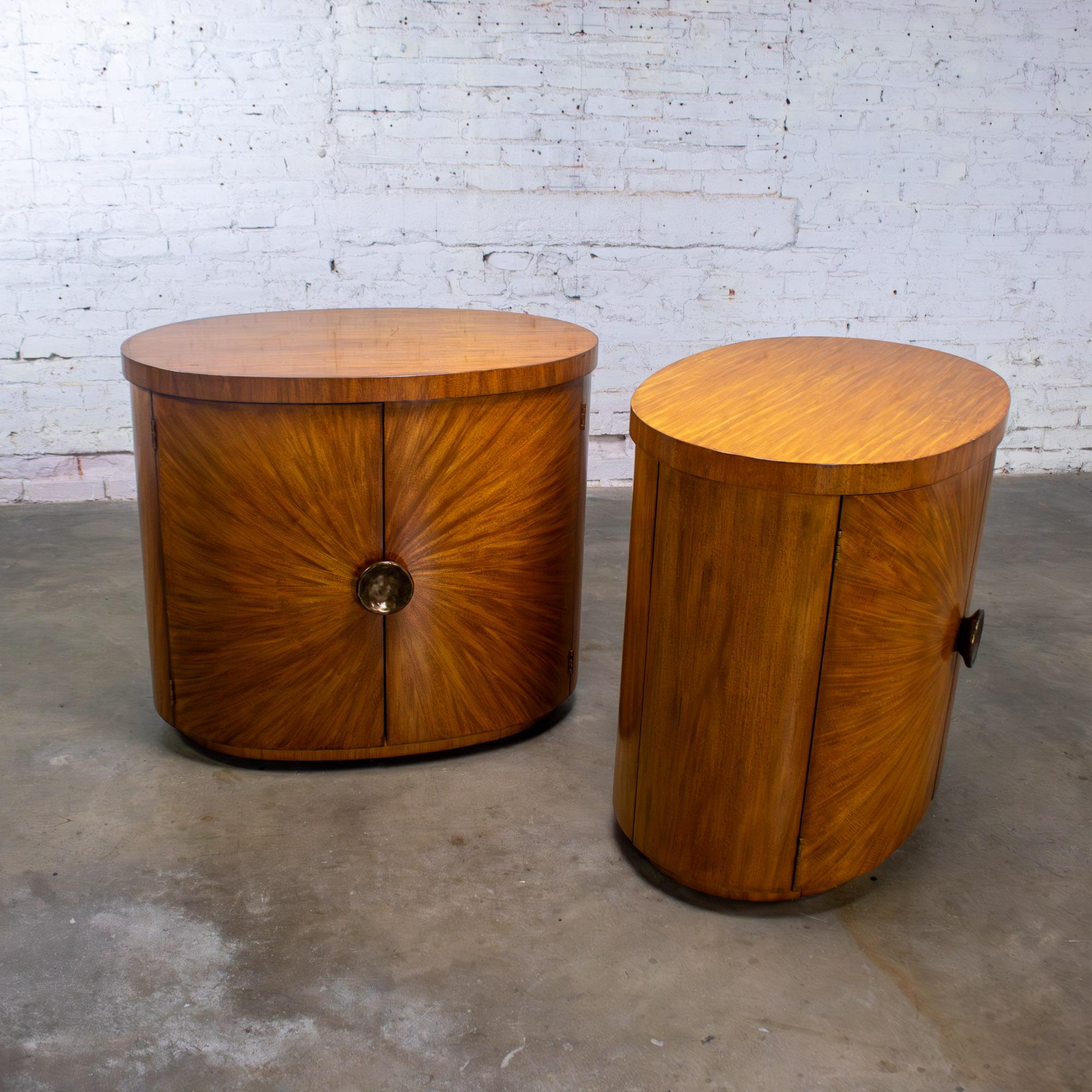 Late 20th Century Modern to Art Deco Revival Pair Arbus Oval Nightstands or End Tables 6000 Series by Henredon