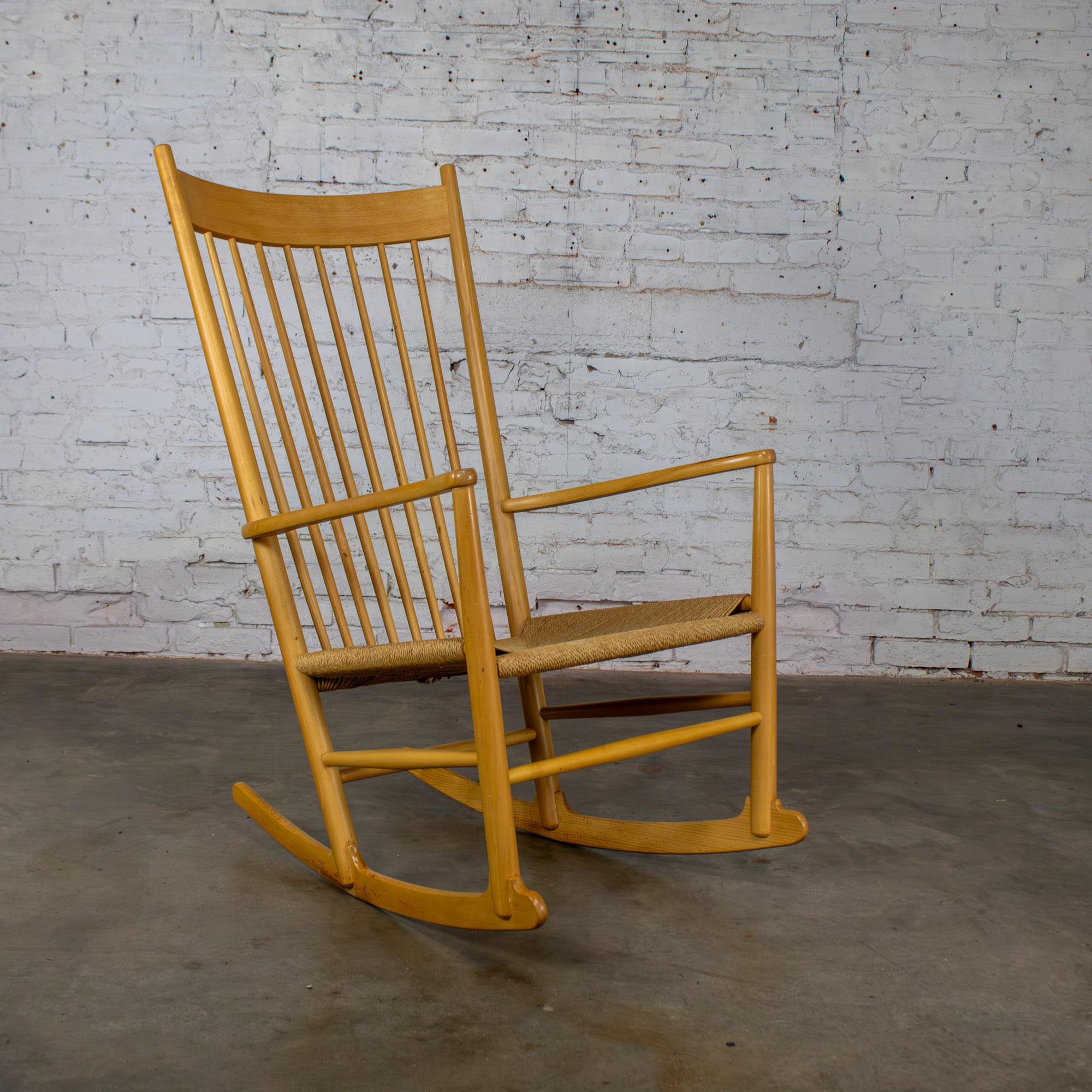 Late 20th Century Scandinavian Modern Rocking Chair Model J16 by Hans Wegner Beechwood & Natural Cord Seat